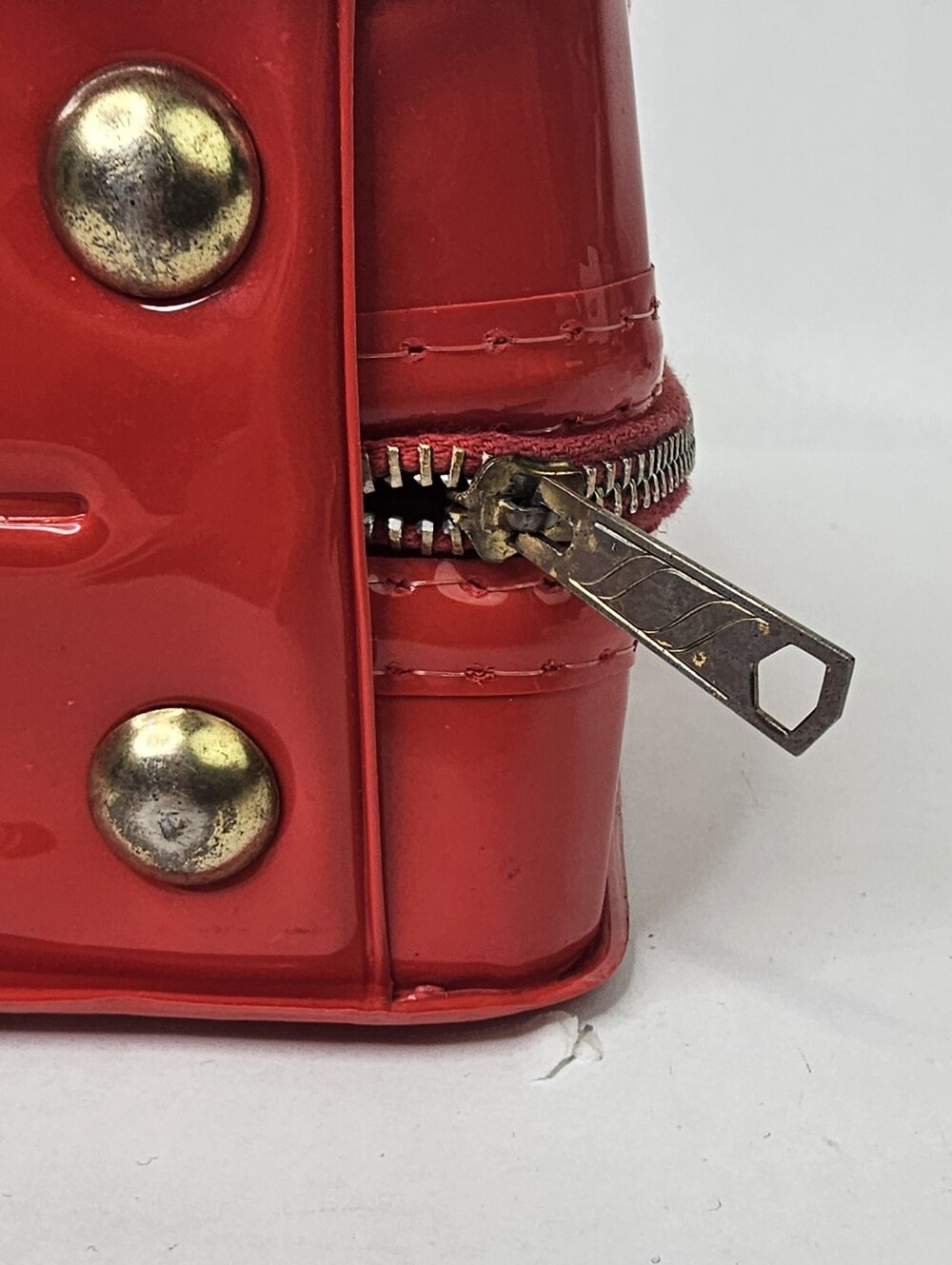 Tolin Vintage 1960 Red Patent Travel Case Tote - Picture 9 of 13